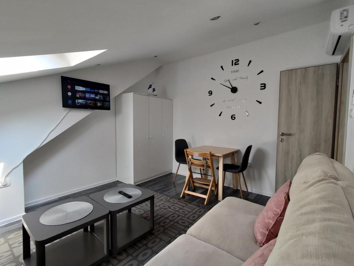 Apartment Juliet Izola Bagian luar foto
